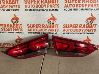 2018 Accent PAIR Inner Tail Lights GOOD SHAPE OEM 2022ā