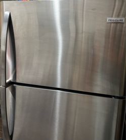 Frigidaire Refrigerator $130