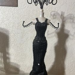 Standing Lady Jewelry Holder For Earrings And Necklaces 