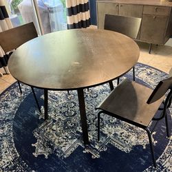Crate & Barrel Scholar Dining Table And Chairs