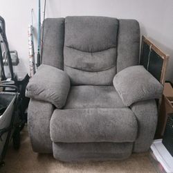 Tulen Recliner