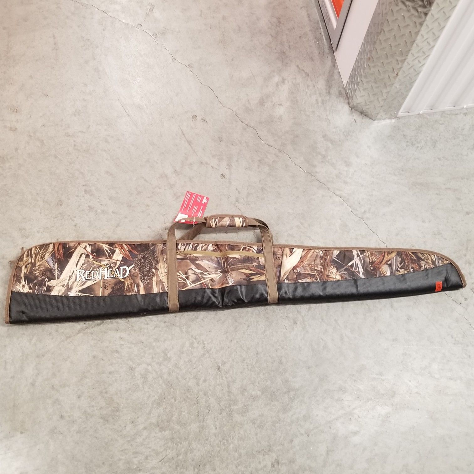 53 in Case Red Head Camouflage