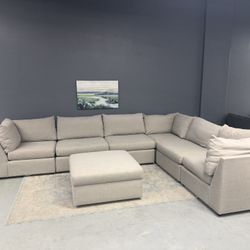 (FREE DELIVERY) Modular Sectional couch
