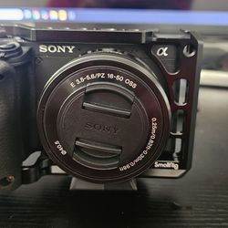 Sony A 6400 Like New With Extras!!