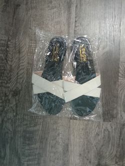 Elegant Women’s Flat Sandals – Perfect for Summer Outfits