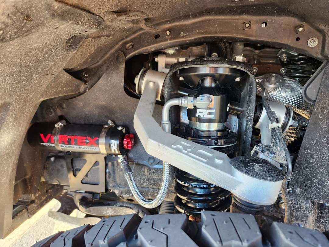 INSTALLATION OF LEVELING OR SUSPENSION KIT