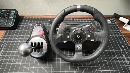 Logitech G920 Racing Wheel & Pedals + Thrustmaster TH8A Shifter Bundle