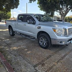 2018 Nissan Titan XD