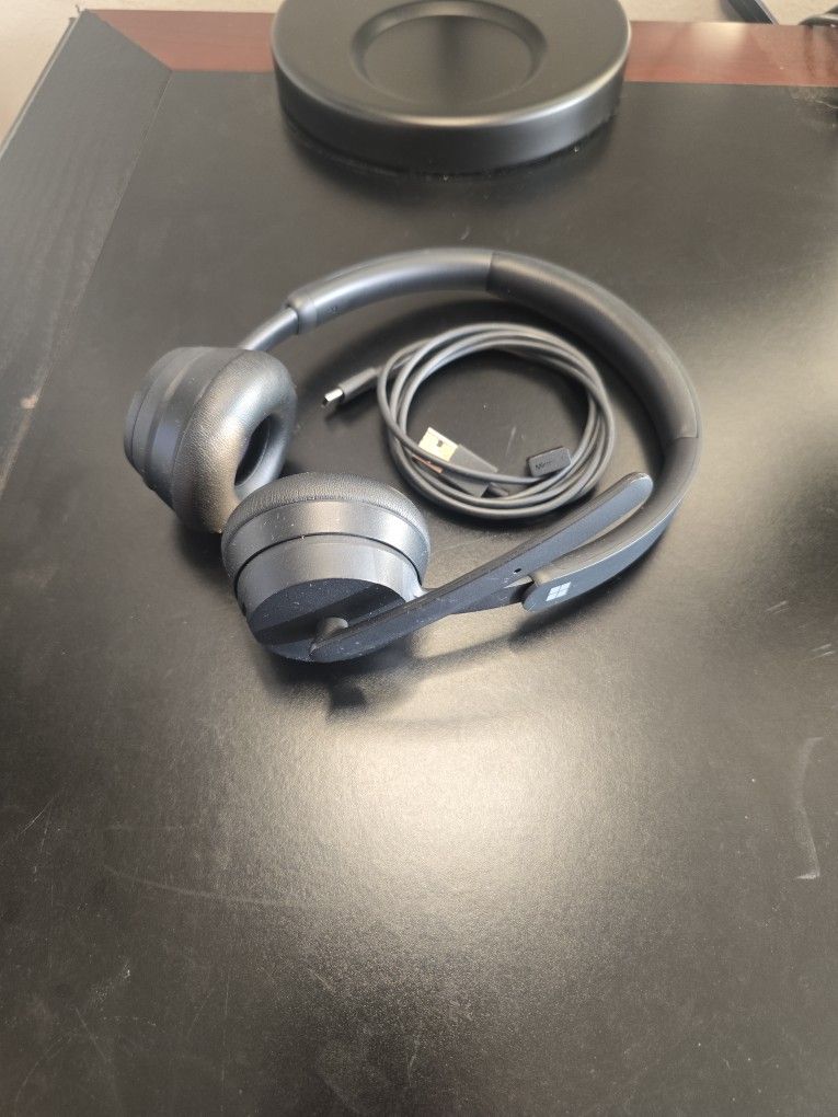 Microsoft Modern Wireless Headset