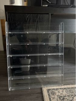 Acrylic Wall-Mount Nail Polish / Essential Oil Display Rack – 5 Tier – Clear