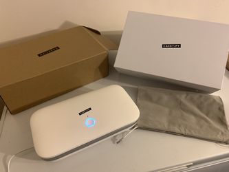 Uv light phone sanitizer