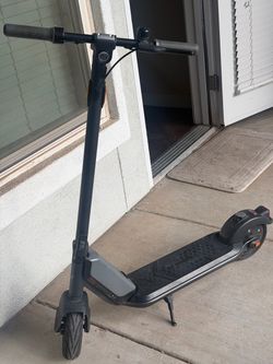 NIU Electric Scooter for Sale! Charger not inc