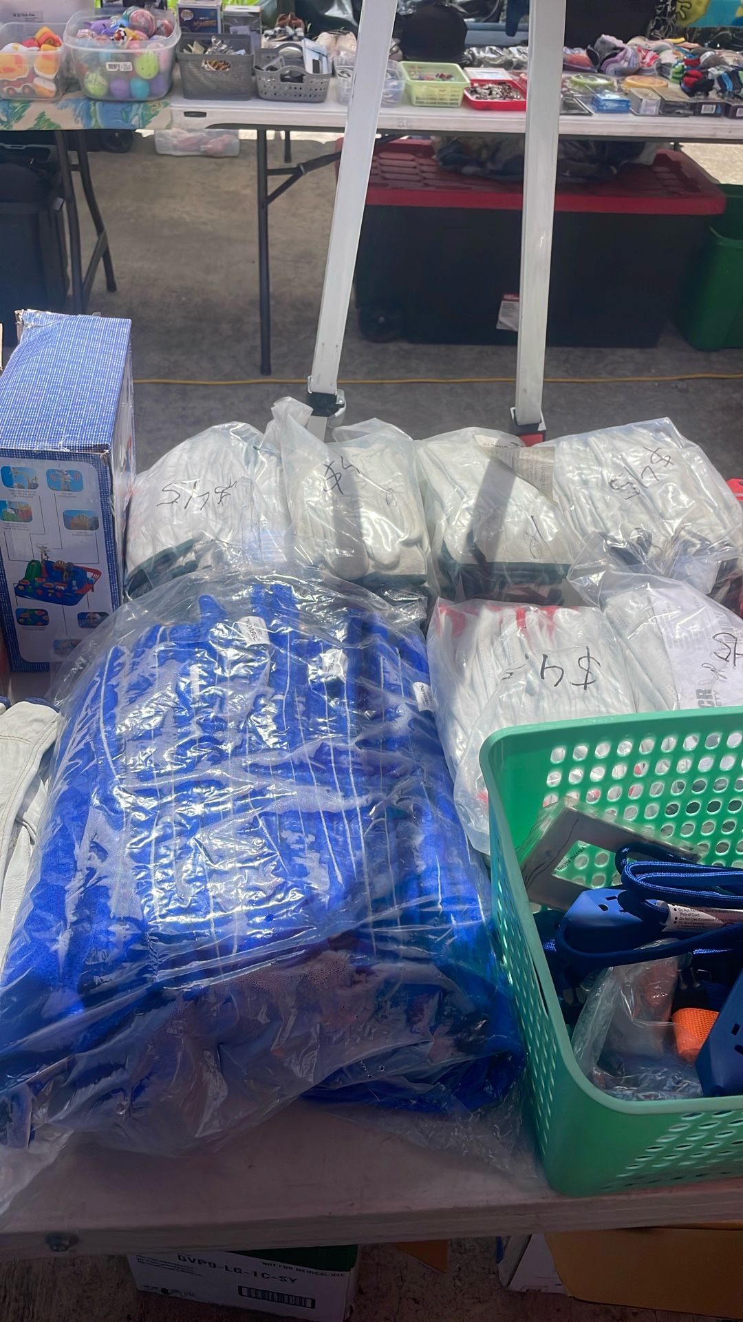 garage sale only today especial