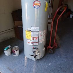 USA 50 Gallon Water Heater       Mnf State