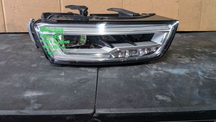 2016-2017- 2018 AUDI Q3 RIGHT HEADLIGHT OEM USED #12084