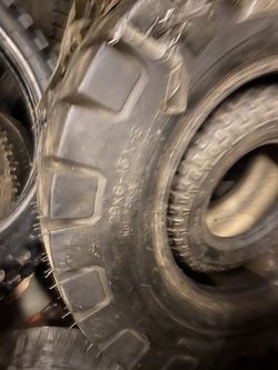 2x Carlisle Premium Wide Trac 29/8--15 $200 for 2