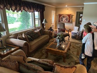 Couch set