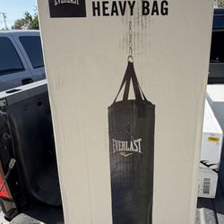 New Everlast Punching Bag 70LB 