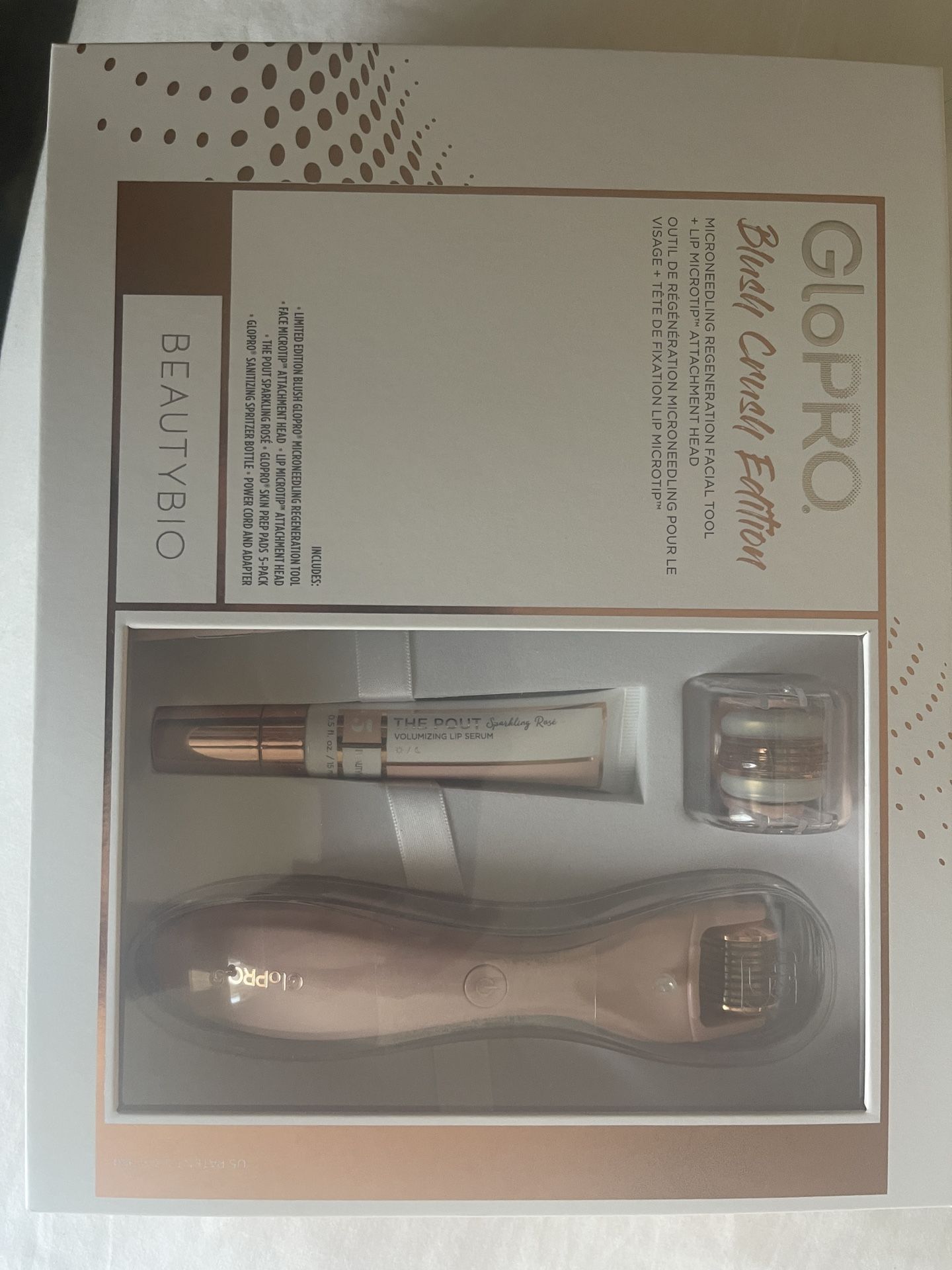 Glow Pro Facial Microneeedling ; Bigger Lips , Firmer Younger face