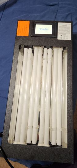 Daavlin UVA lamp