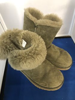 UGG Boots Size:8