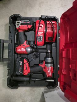 Milwaukee Drill Set
