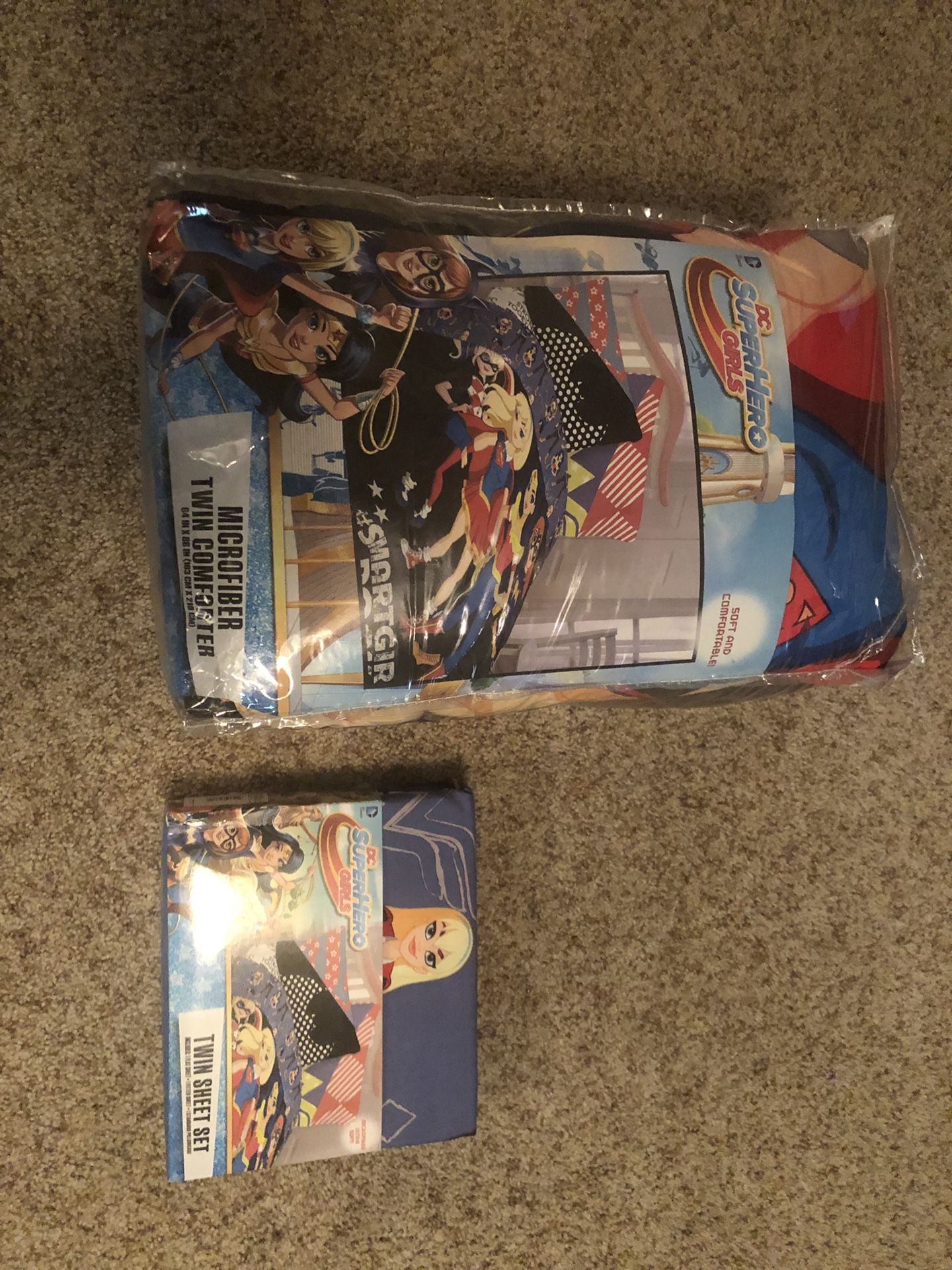 Dc superhero girls twin bedding