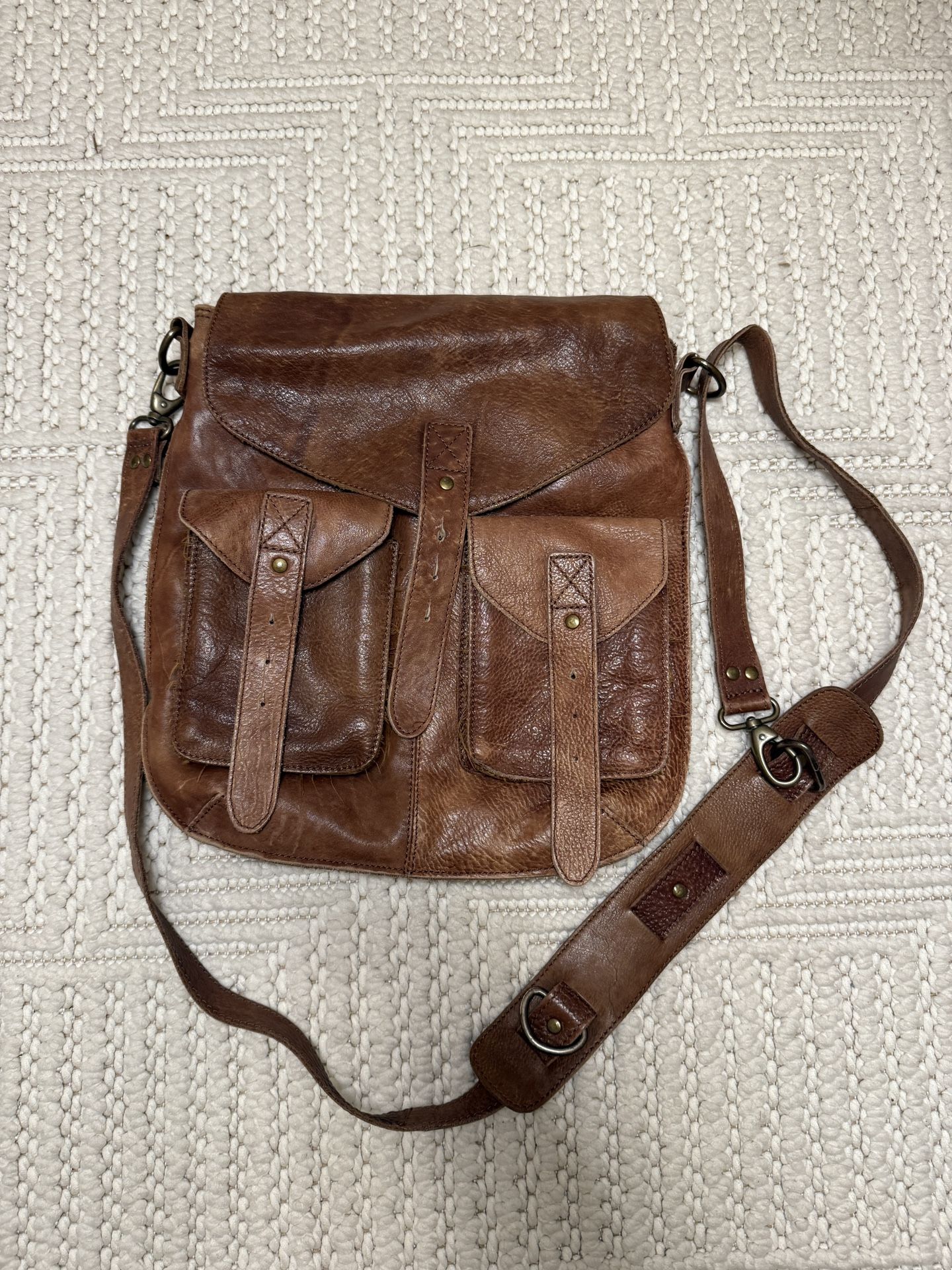Vintage BDG Real Leather Messenger Bag – Premium Leather