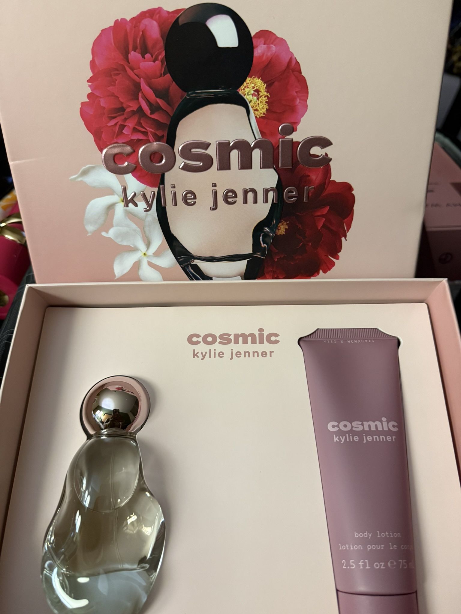 Kylie Jenner Cosmic Gift Set