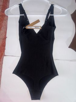 Skims Black Plunge Bodysuit;  Size: XS