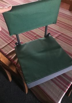 Stadium seat