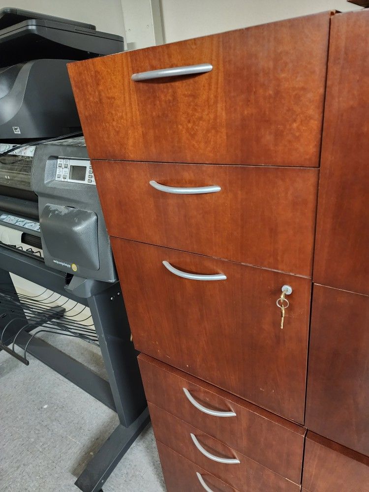 3 Drower File Cabinet 