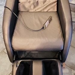 Brookstone Osim Ustyle2 Body Massage Chair