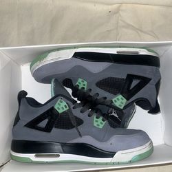 Jordan’s & yezzys  sizes 7