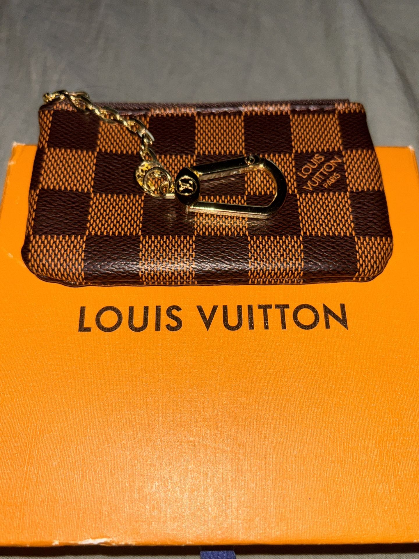 LOUIS VUITTON Key Pouch - Monogram