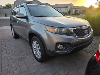 2011 Kia serento