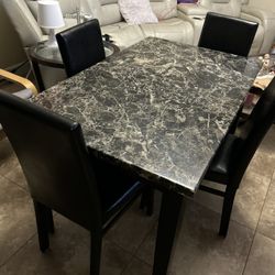 Dinning Room Table With 4 Chairs 