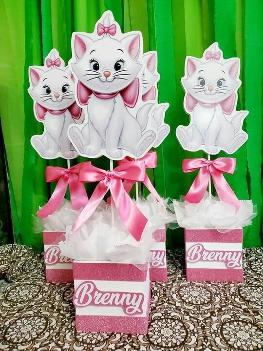 Kity, cener, peaces.