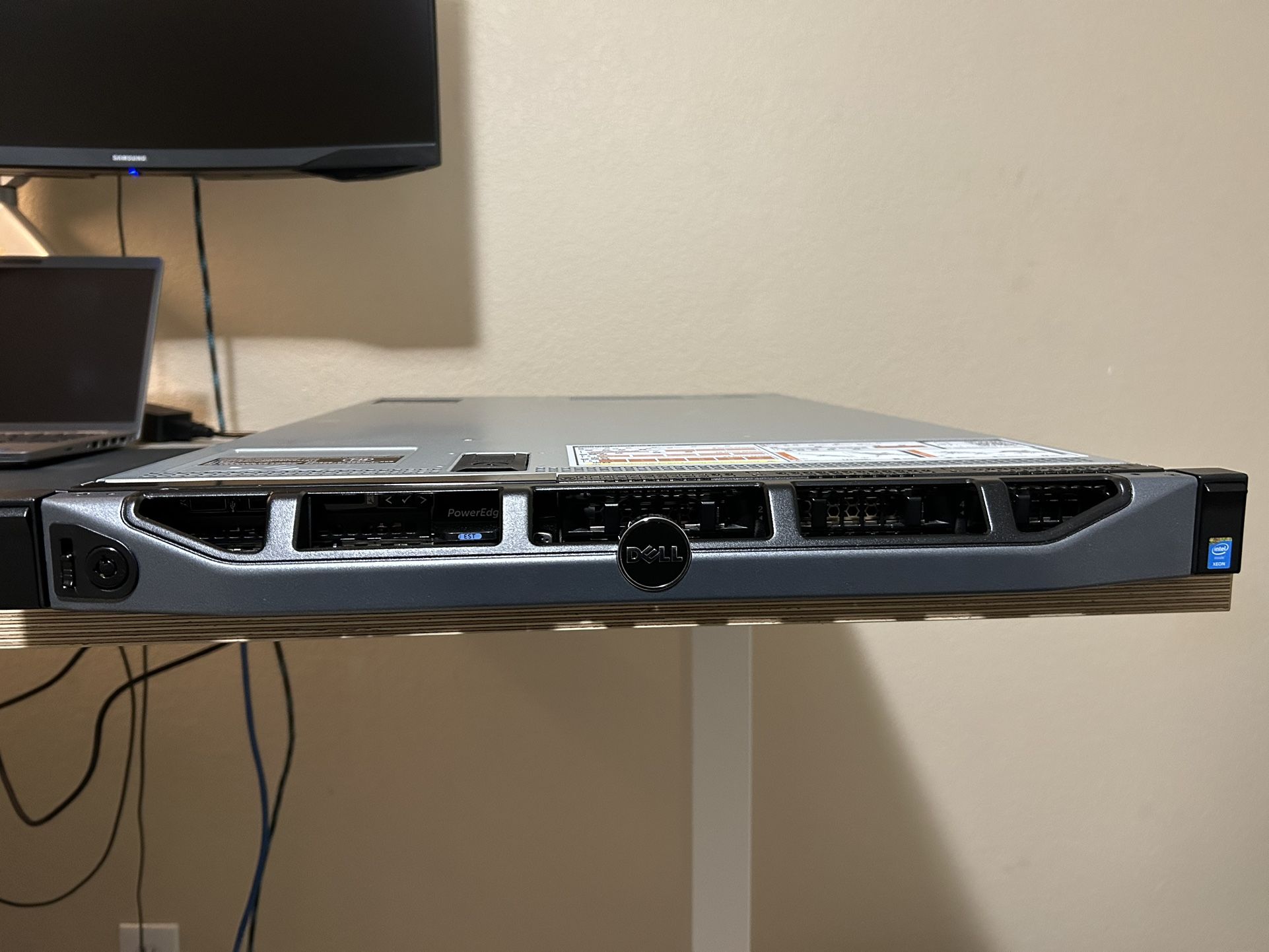Dell Poweredge R630 Xeon E5-2697 v3 384GB RAM