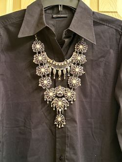 Statement necklace