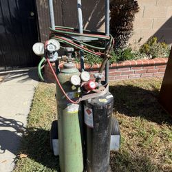 Cutting Kit. Oxygen & Acetylene Tanks