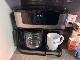 Coffee maker and k cup machine in one