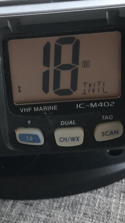 Icom IC-M402 vhf marine radio