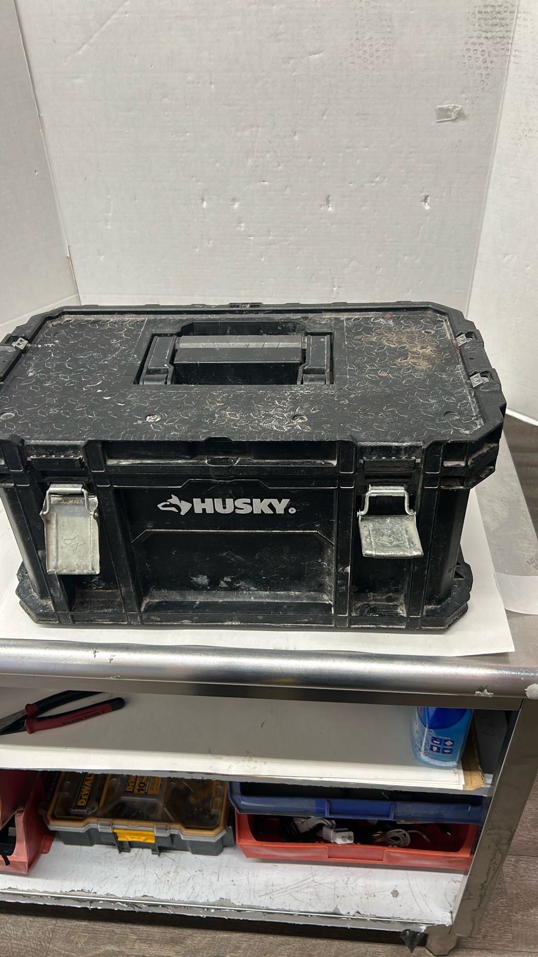 husky tool box