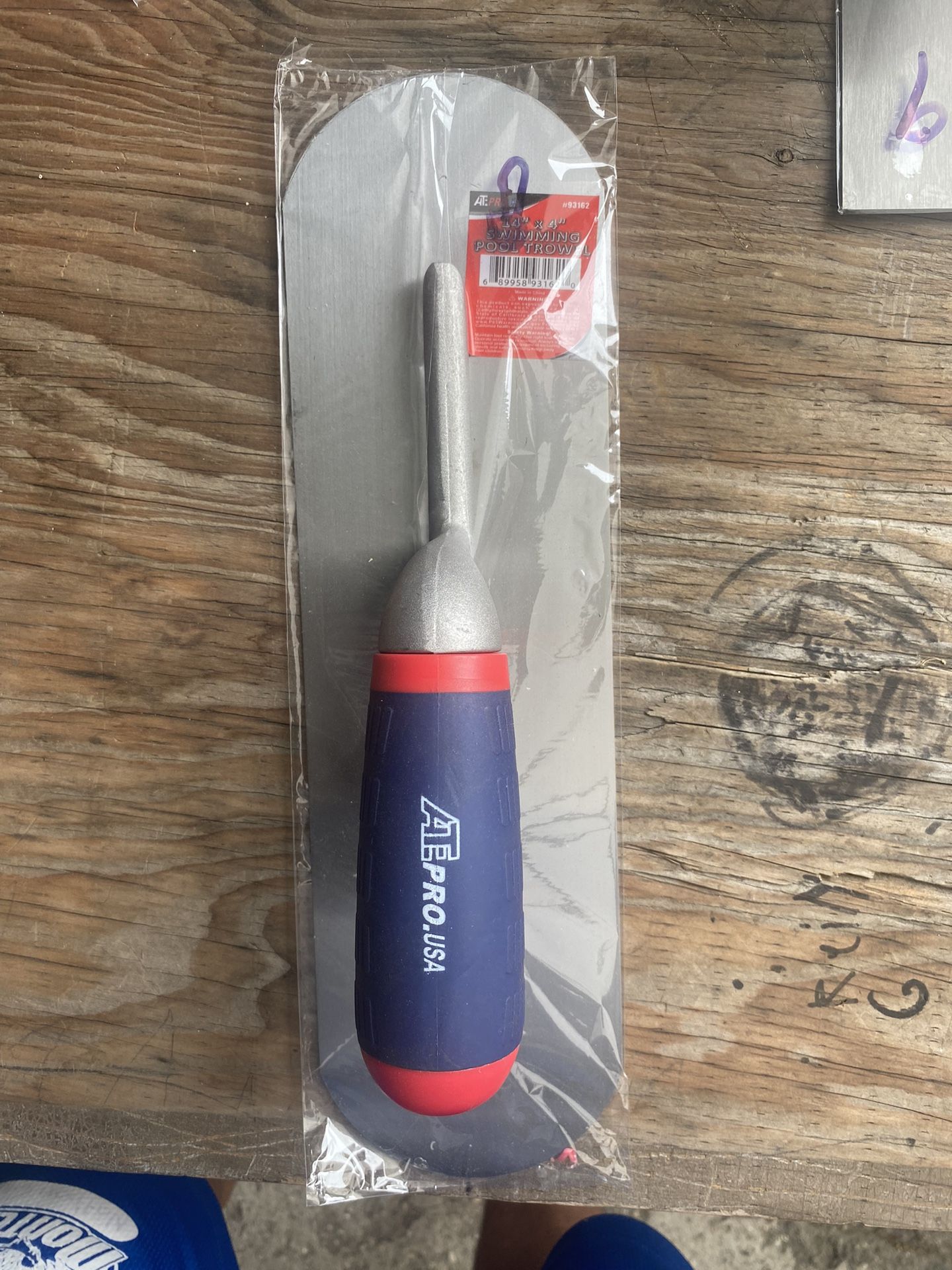 14” X 4” SwIMMING POOL TROWEL