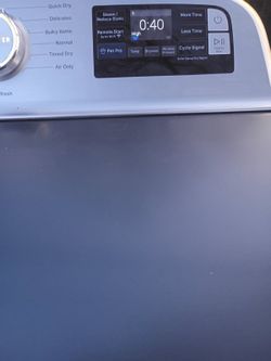 BRAND NEW HIGH END ELECTRIC DRYER 