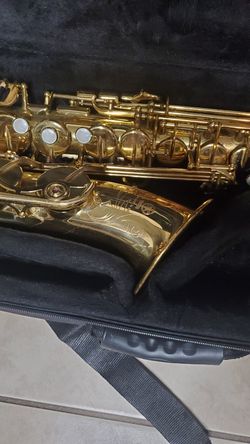 Yamaha Alto Saxophone (YAS-475)