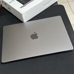 MacBook Pro M3 