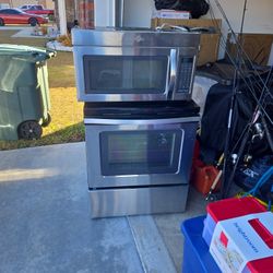 Whirlpool  Stove And Over The Stove Microwave