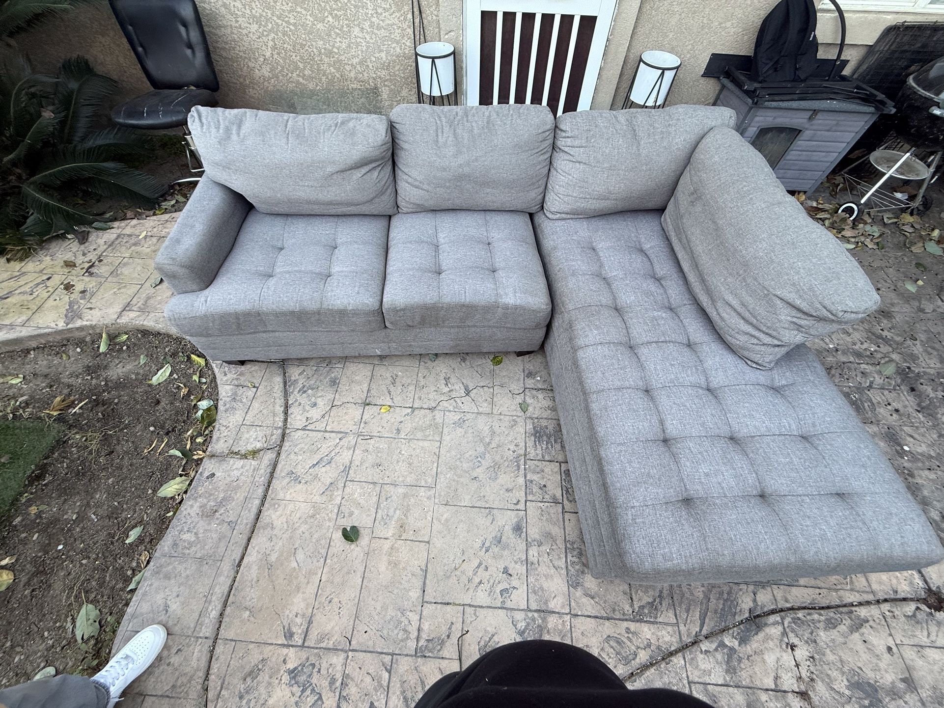 Free Sofa